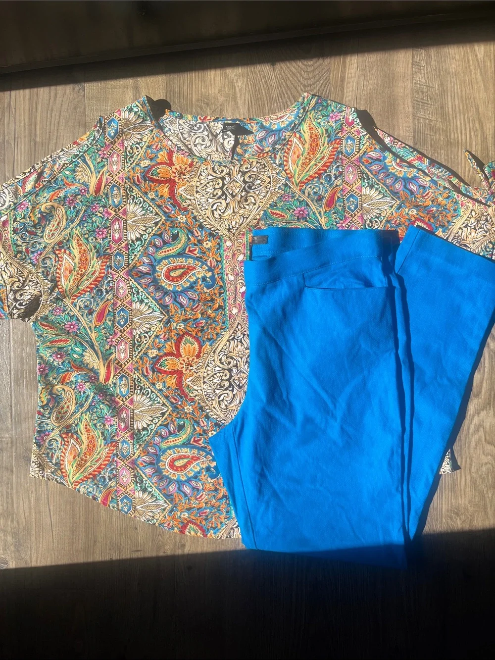 SHEIN Cold ShoulderColorful Paisley Blouse with 89th & Madison Bright Blue Pants